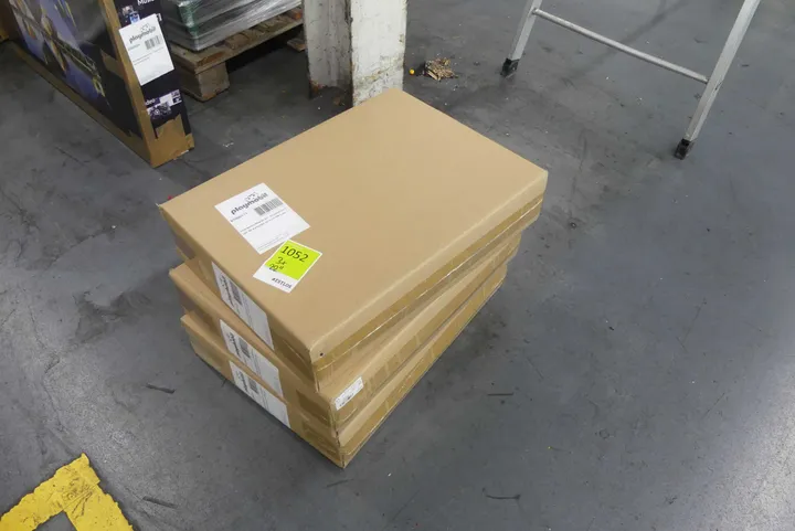 3x 22 POS-Media-Displays